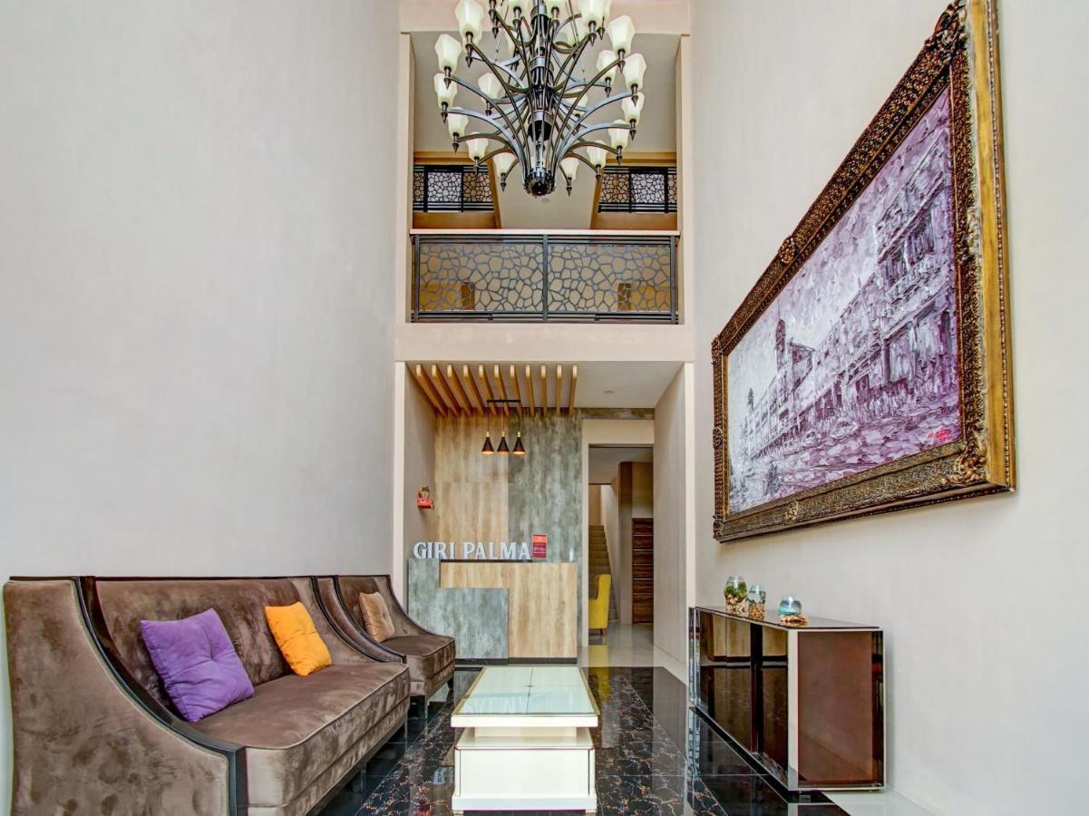 Capital O 90070 Giri Palma Hotel & Villas Malang Exterior photo